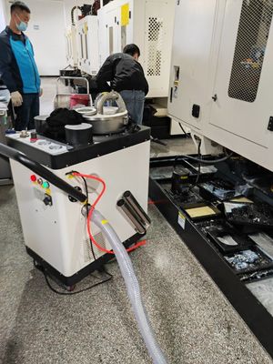 Máquina herramienta máquina de limpieza de astillas de hierro máquina de remoción de astillas de tanque de agua CNC