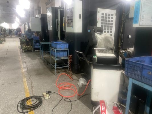 Sistema de filtración del refrigerante de la máquina de torno Tanque de agua Filtro del refrigerante CNC